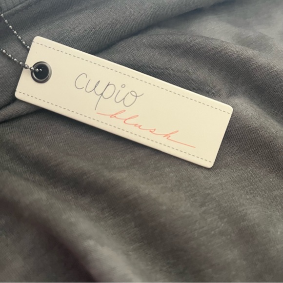 Cupio Blush New High Low Pattern Grey Top - S - Picture 9 of 9